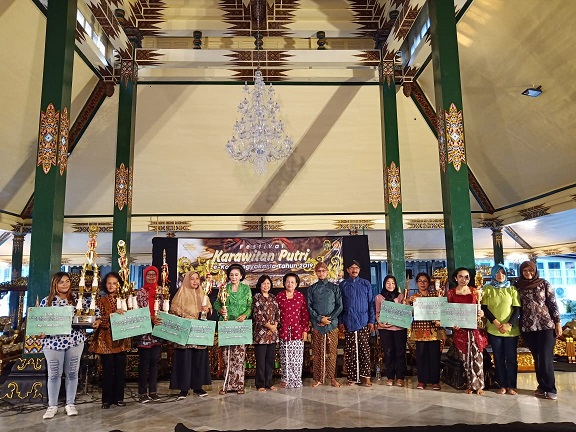 Kecamatan Mantrijeron Juarai Festival Karawitan Putri