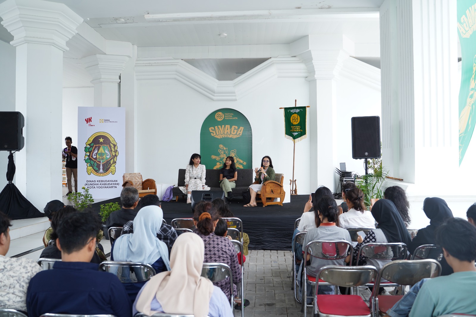 Diskusi Siyaga: Sastra dan Kesadaran Lingkungan di Festival Sastra Yogyakarta 2024